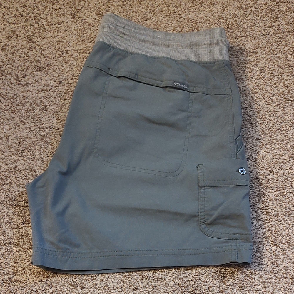 Columbia Shorts